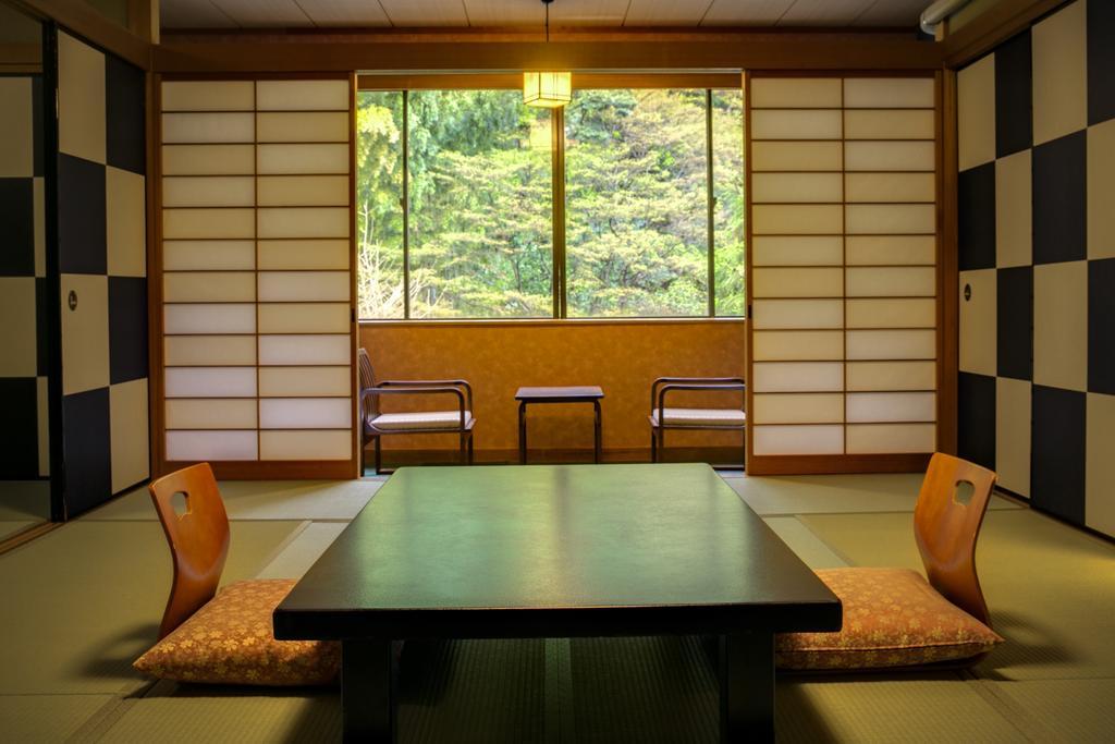Yugawara-Onsen Komachikan Esterno foto
