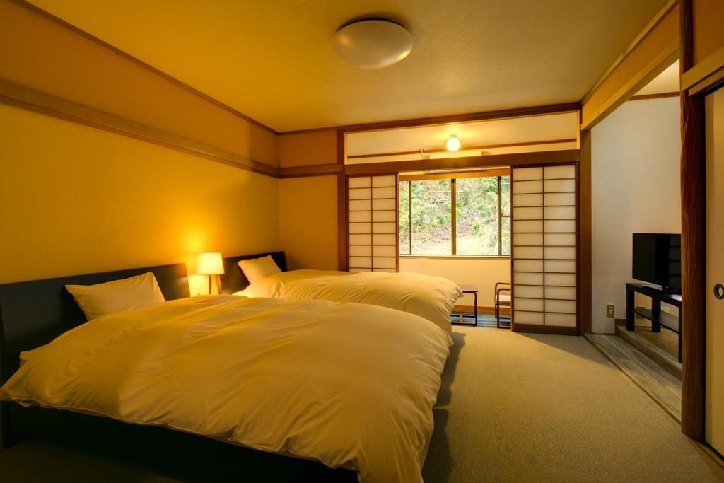 Yugawara-Onsen Komachikan Esterno foto