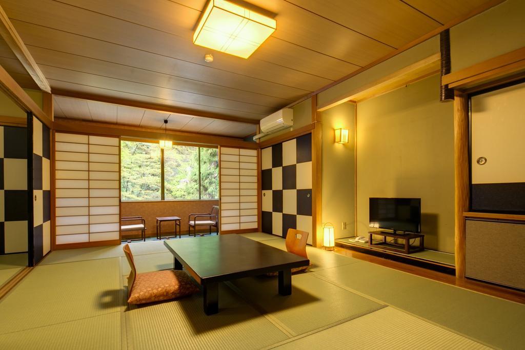 Yugawara-Onsen Komachikan Esterno foto